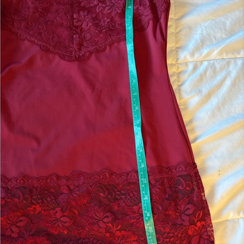 Studio Y Maurice’s 2 camisoles 1burgundy & 1 teal green with lace size Small - Picture 10 of 10